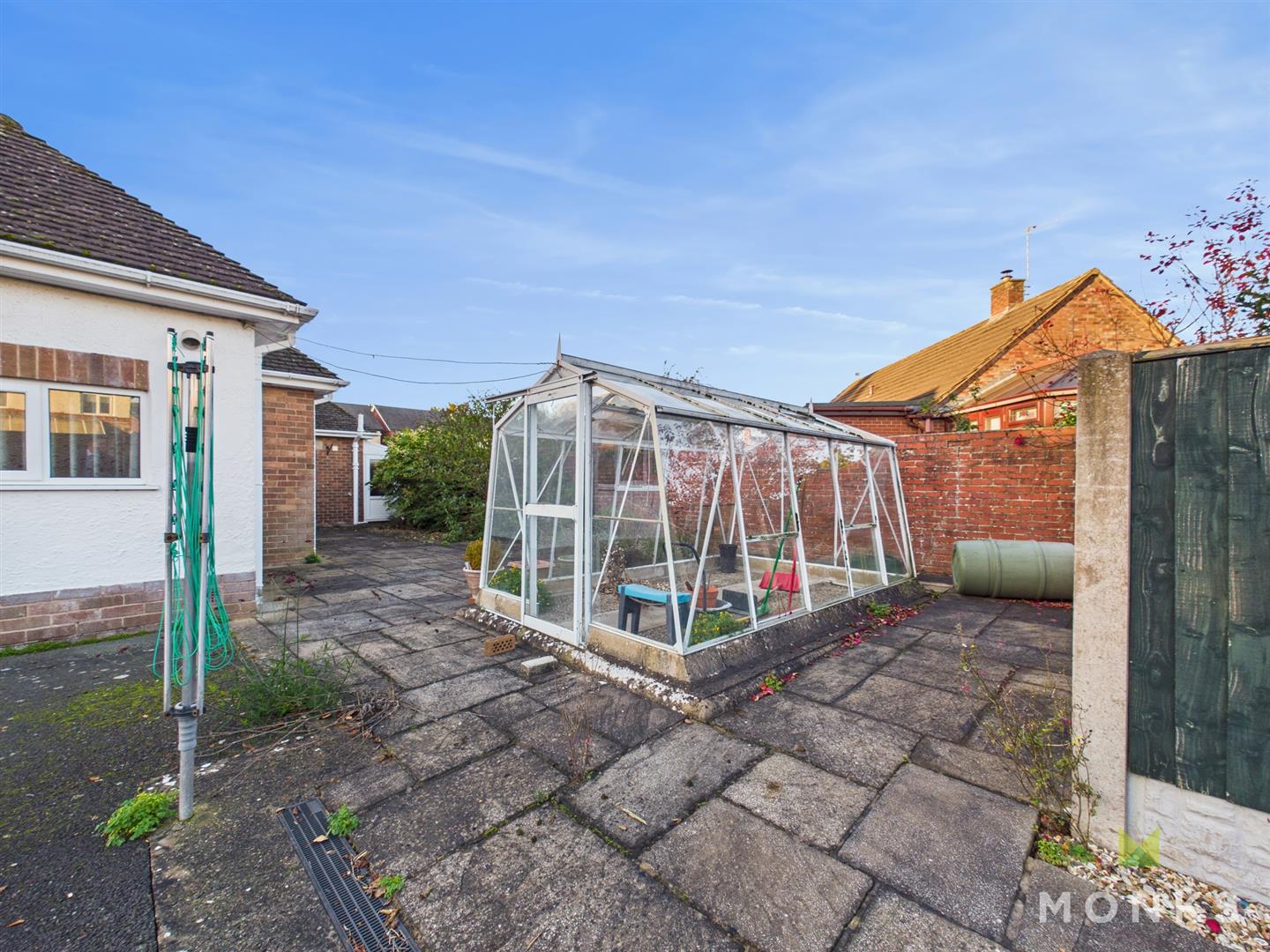 Hidcote Weston Avenue, Oswestry, SY11 2BH For Sale